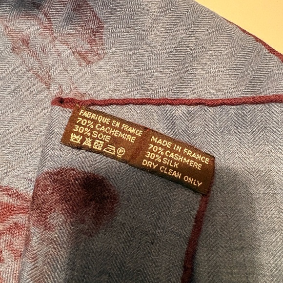 Hermès Wild Cat Scarf - Picture 9 of 11